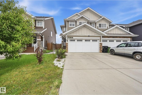 Kitchen - 941 Ebbers Cr Nw, Edmonton, AB T5Y3T9 Photo 3