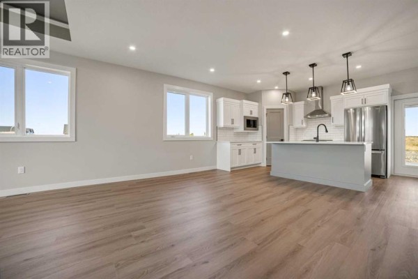 Primary Bedroom - 941 Willow Lane, Fort Macleod, AB T0L0Z0 Photo 4