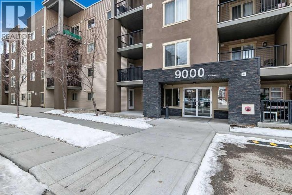 9410, 403 Mackenzie Way Sw, Airdrie, AB, photo 3