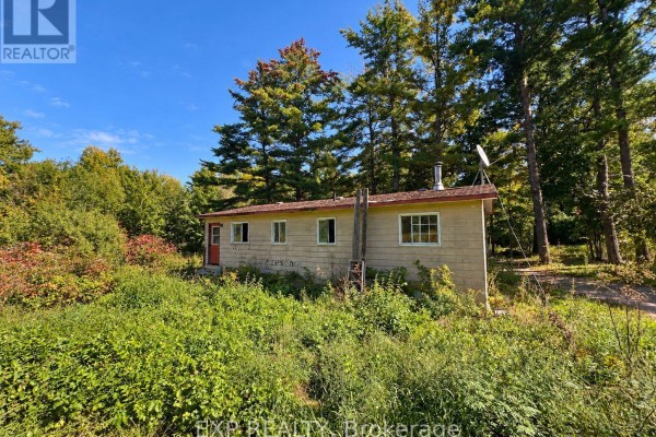 942 Bathurst 9th Concession Road, Tay Valley, ON K7H3C9 Photo 2