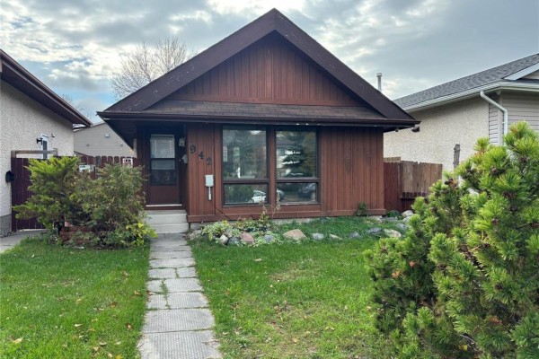942 Summerside Avenue, Winnipeg