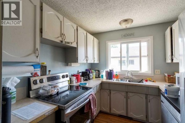 Bedroom - 9424 123 Avenue, Grande Prairie, AB T8V5Y5 Photo 3