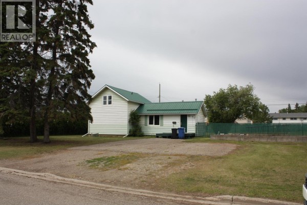 9424-9503 95 Street, Fort St  John, BC, photo 2