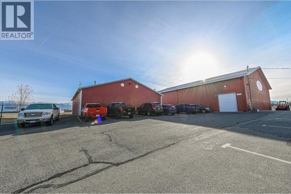 9426 Airport Access Road, Cranbrook, BC V1C7E4 Photo 4