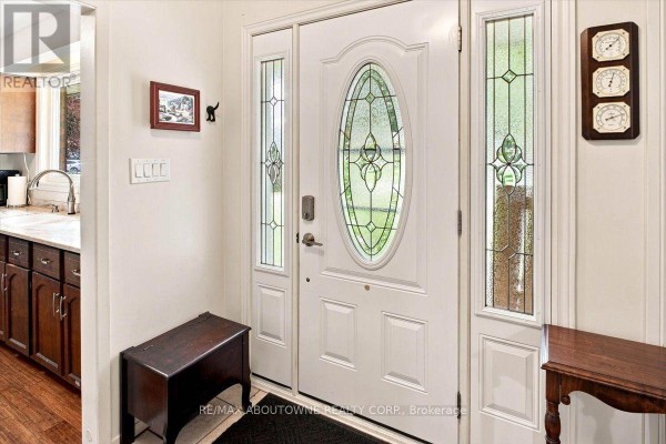 943 Mayfair Crescent, Kingston, ON, photo 2