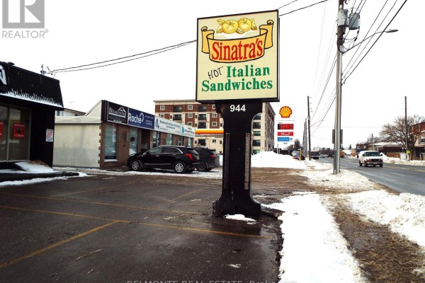 944 Simcoe Street N, Oshawa, ON, photo 3
