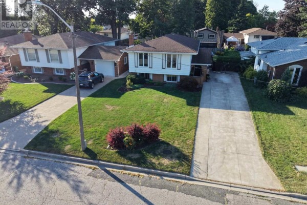 Workshop - 9440 Chestnut Drive, Windsor, ON N8R1G8 Photo 2