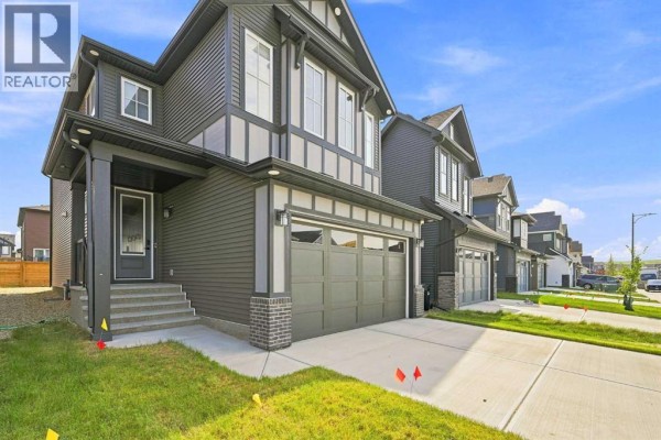 945 Chinook Winds  Sw, Airdrie, AB, photo 2