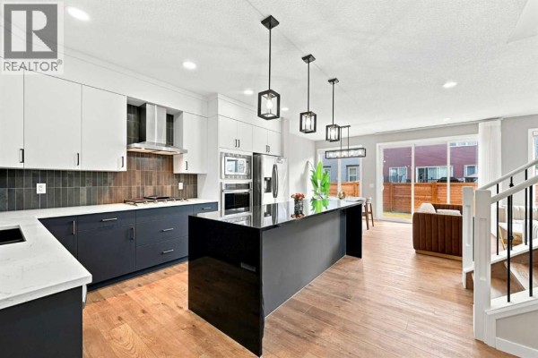 Kitchen - 945 Chinook Winds  Sw, Airdrie, AB T4B5P8 Photo 5