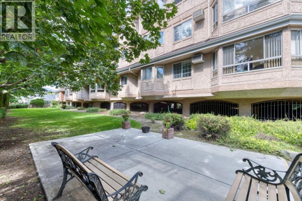 945 Lawrence Avenue Unit# 103, Kelowna, BC, photo 3