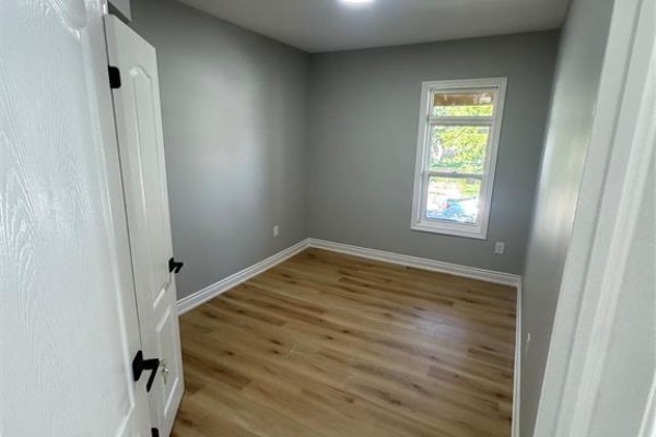 945 Wellington Avenue Unit# 2, Windsor, ON N9A5K2 Photo 5