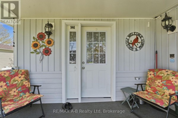 Family room - 946 - 316489 31st Line, Zorra, ON N0J1J0 Photo 4