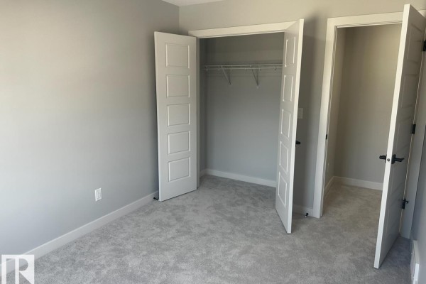 Primary Bedroom - 9461 Pear Cr Sw, Edmonton, AB T6X2Z6 Photo 4
