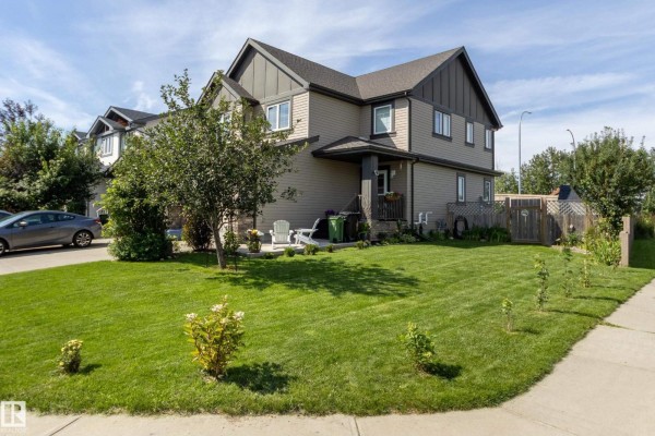 Kitchen - 9462 230 St Nw, Edmonton, AB T5T7B5 Photo 3