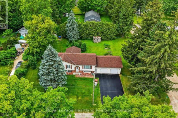 947 Caroline Street, West Grey, ON N0G1C0 Photo 2