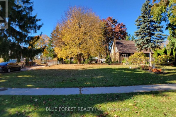 947 Dearness Drive, London South, ON, photo 2