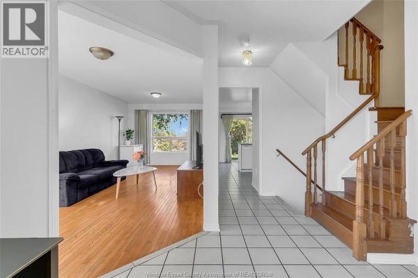 3pc Ensuite bath - 948 Lemonwood, Windsor, ON N9G2R6 Photo 4