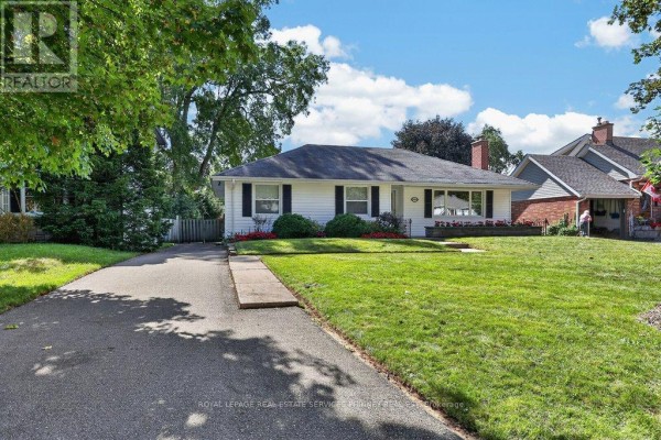 948 Long Drive, Burlington