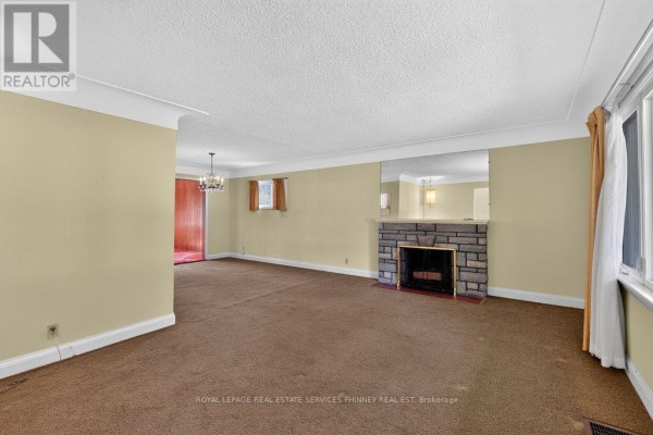Primary Bedroom - 948 Long Drive, Burlington, ON L7T3K1 Photo 5