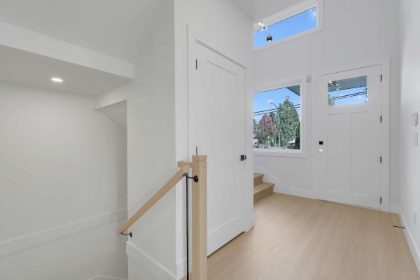 9498 118 Street, Delta, BC V4C6J3 Photo 5