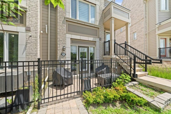 95 - 1 Beckenrose Court, Brampton, ON L6Y6G2 Photo 5