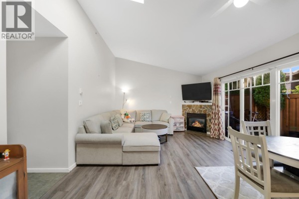 95 1821 Willow Crescent, Squamish, BC V8B0C9 Photo 3