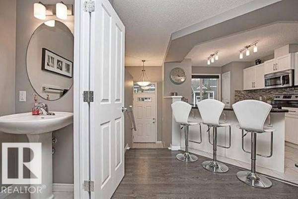 Kitchen - #95 4050 Savaryn Dr Sw, Edmonton, AB T6X1R8 Photo 3