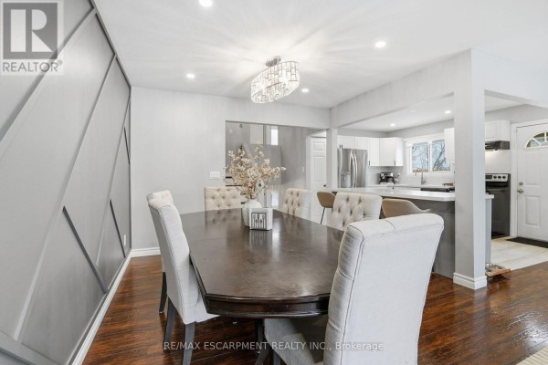 Dining room - 95 Chilton Drive, Hamilton, ON L8J1L8 Photo 5