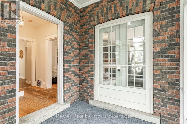 Dining room - 95 Concession Street, Ingersoll, ON N5C1E9 Photo 4