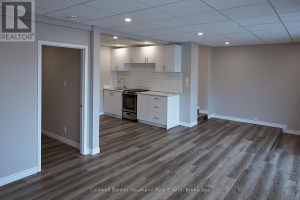 95 Farquhar Street, Guelph, ON, photo 2