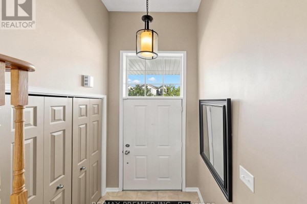 Bedroom 2 - 95 John Bell Crescent, Toronto, ON M1L0G5 Photo 5