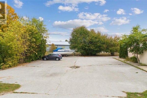 95 King Street East, Lambton Shores, ON N0N1J0 Photo 5