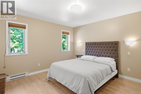 Living room - 95 Mccoll Rd, Bowser, BC V0R1G0 Photo 5