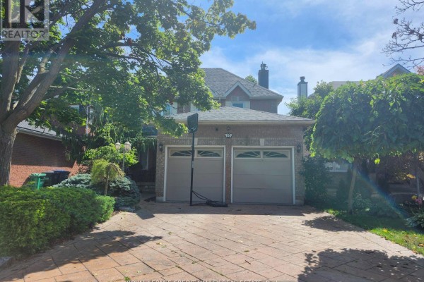95 Mullis Crescent, Brampton