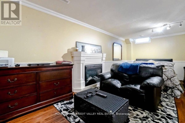 95 Mullis Crescent, Brampton, ON, photo 2