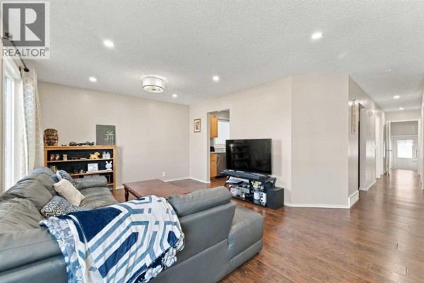 3pc Bathroom - 95 Rundleson Way Ne, Calgary, AB T1Y3H7 Photo 4