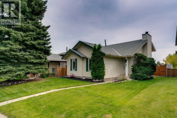 Eat in kitchen - 95 Shawglen Rise Sw, Calgary, AB T2Y1Z2 Photo 2