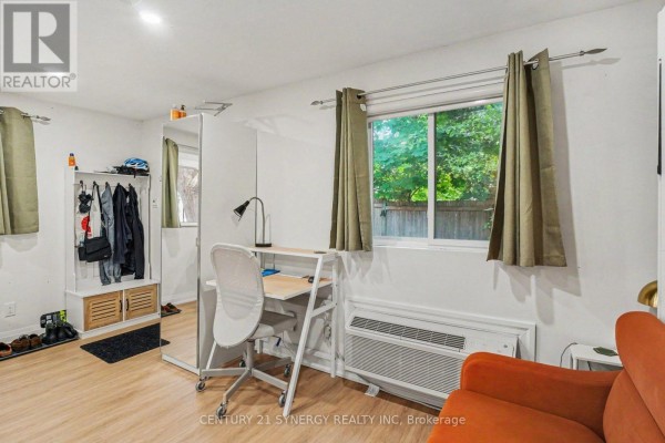 Utility room - 95 Templeton Street, Ottawa, ON K1N6X4 Photo 4