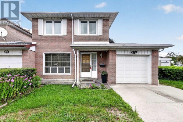 95 Tineta Crescent, Toronto, ON, photo 2