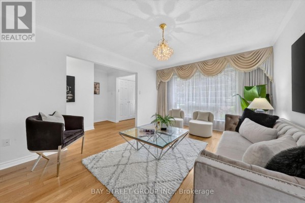 Eating area - 95 Tineta Crescent, Toronto, ON M1S2Y5 Photo 4