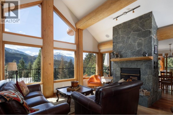 9503 Emerald Drive, Whistler, BC V8E0G5 Photo 5