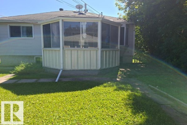 9504 63 Av Nw Nw, Edmonton, AB, photo 3