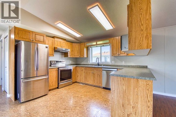3pc Bathroom - 9507 108b Avenue, Clairmont, AB T8X5B5 Photo 2