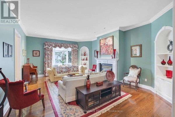 Pantry - 951 Golf Club Road, Hawkesbury, ON K6A2R2 Photo 4