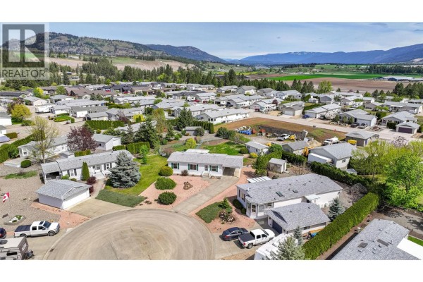 Full bathroom - 9510 Highway 97 N Unit# 26, Vernon, BC V1H1R8 Photo 4