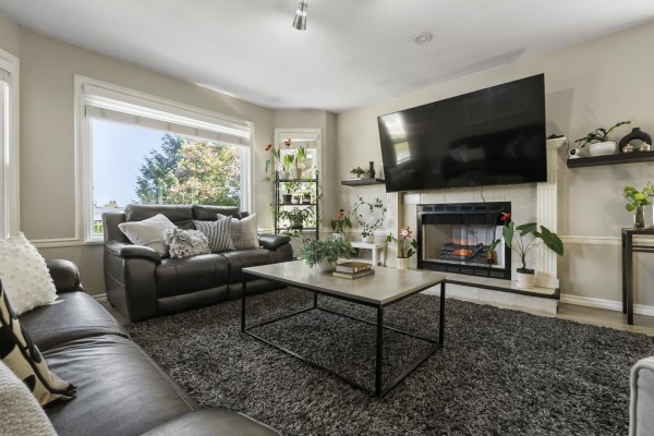 9511 160 Street, Surrey, BC V4N2N9 Photo 2