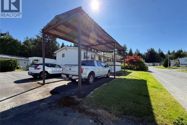 Kitchen - 9511 Chancellor Hts, Port Hardy, BC V0N2P0 Photo 3