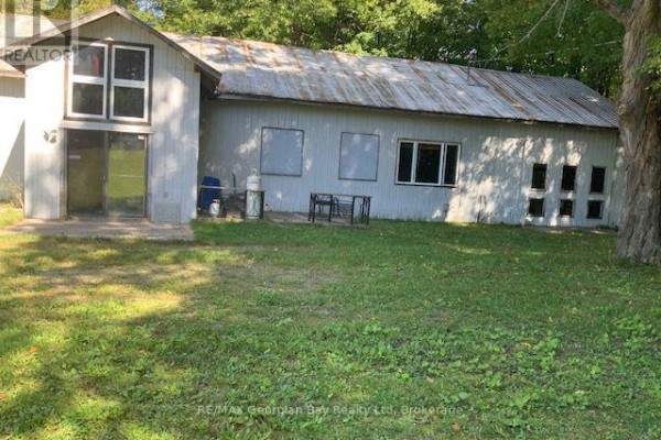 Primary Bedroom - 9513 County Rd 93 Road Ne, Midland, ON L4R5K6 Photo 3