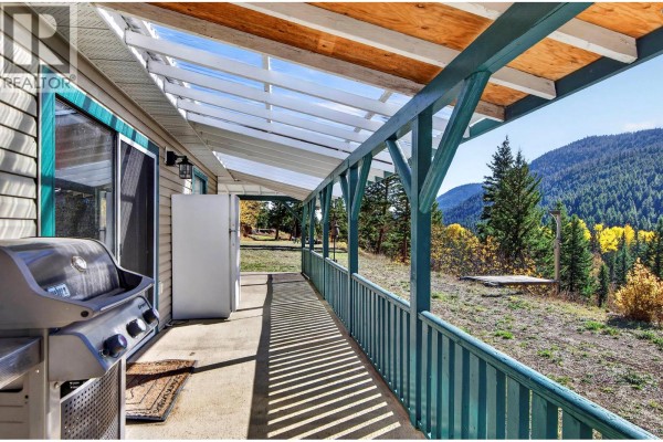 Office - 9524 Tranquille Criss Creek Road, Kamloops, BC V2B6B8 Photo 5