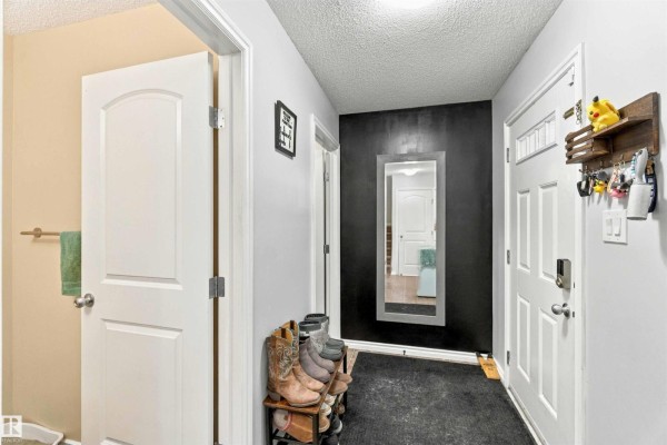 Dining room - 9531 Simpson Co Nw, Edmonton, AB T6R0T8 Photo 2